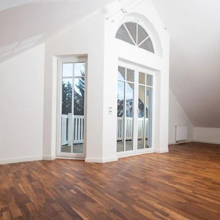 Phantastisches Haus Mit Pool Direkt In Muenchen מראה חיצוני תמונה