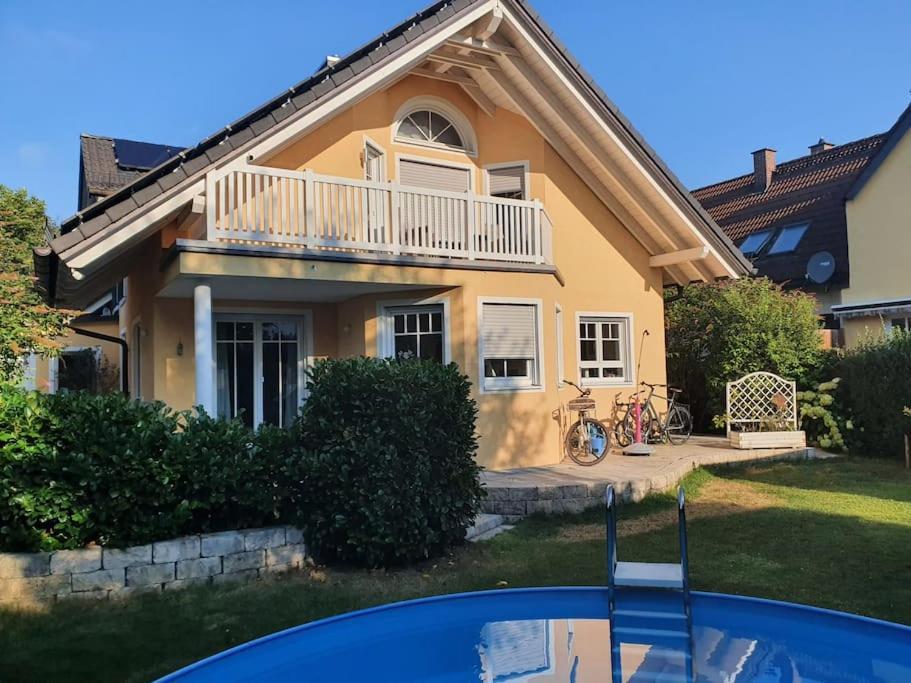 Phantastisches Haus Mit Pool Direkt In Muenchen מראה חיצוני תמונה